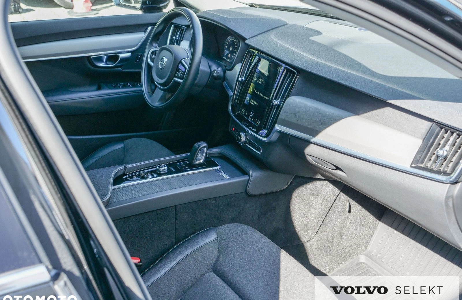 Volvo V90 cena 149900 przebieg: 35770, rok produkcji 2020 z Międzyzdroje małe 562